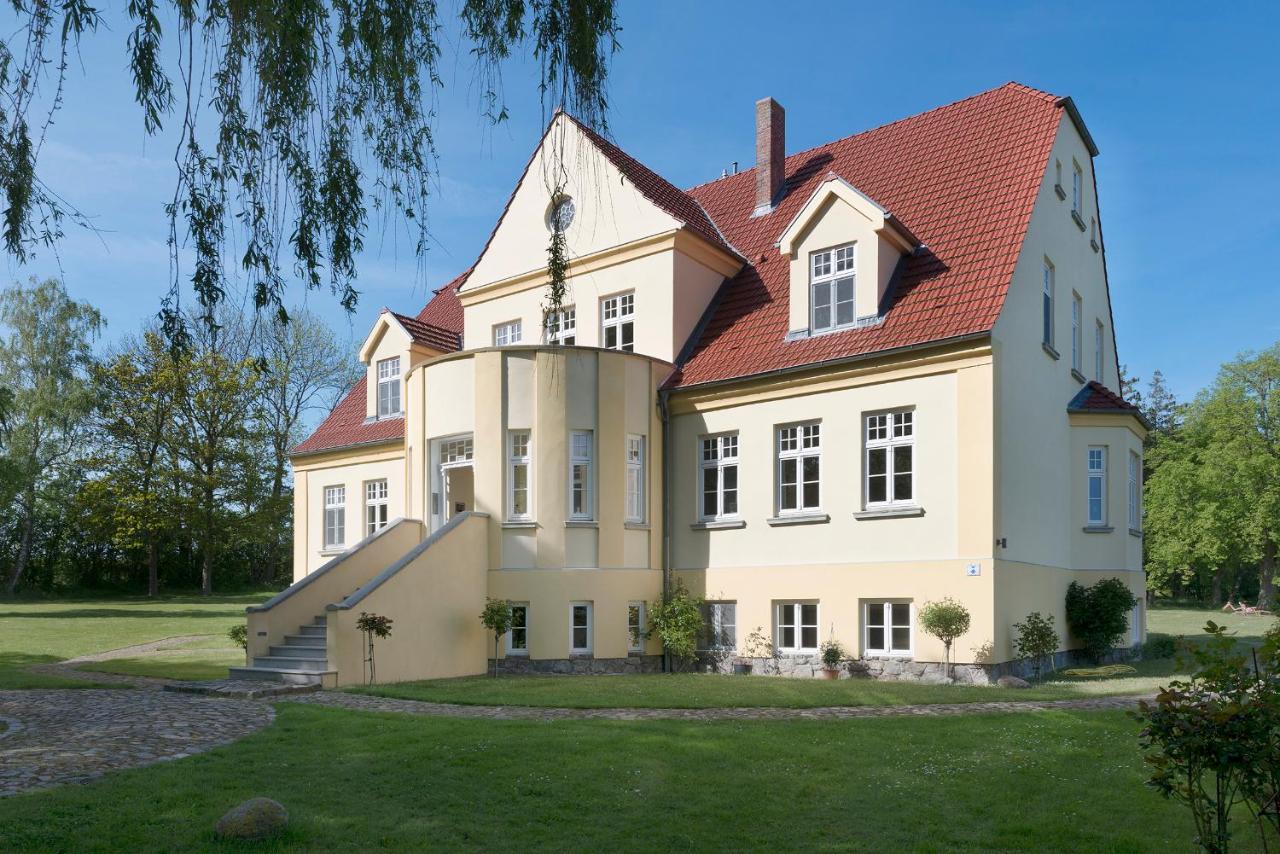 Ferienwohnung Gut Grubnow Exterior foto